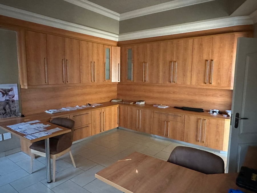 10 Bedroom Property for Sale in Broederstroom North West